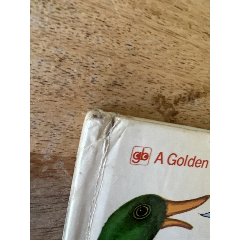 Vtg RARE 1972 Golden Scratch And Sniff Book Max The Nosey Bear Still SMELLS Fun! - Picture 12 of 13